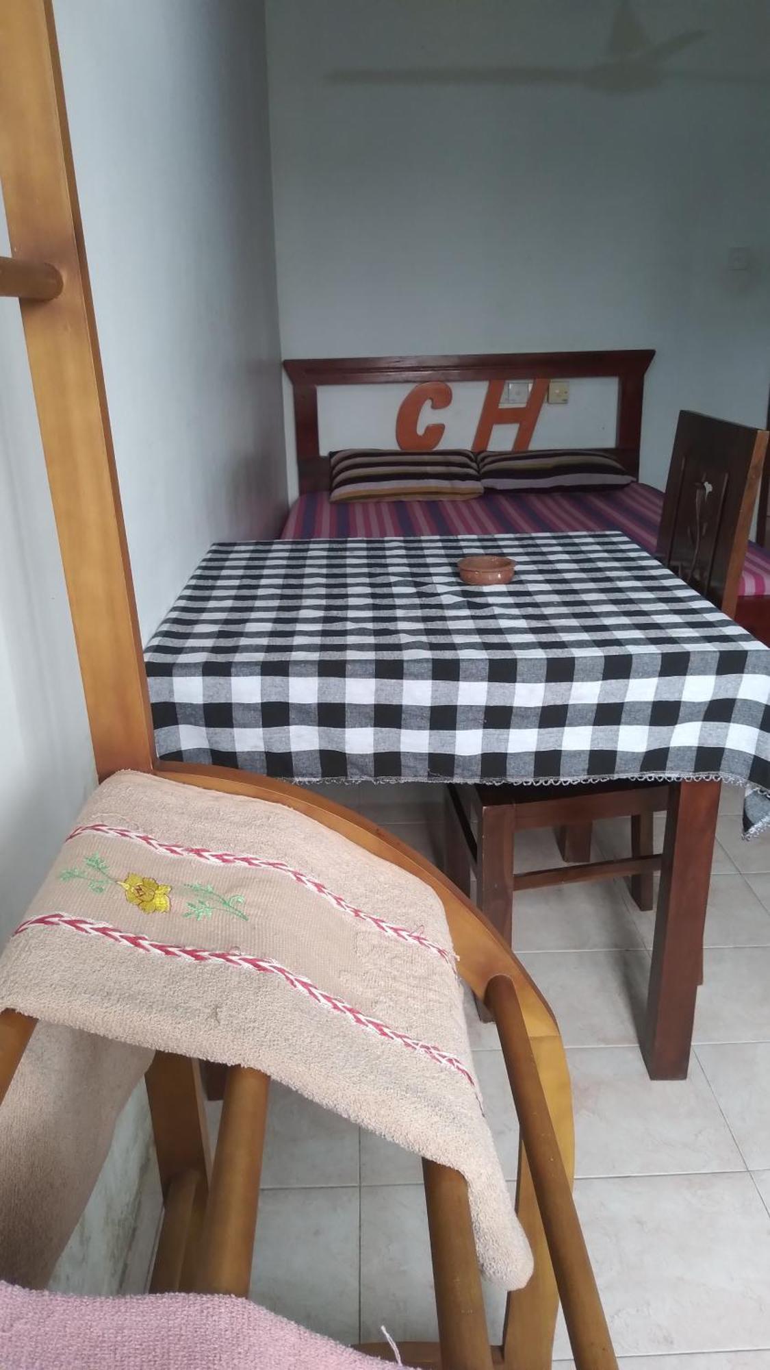 Ch Rooms - Transit Airport Negombo Buitenkant foto