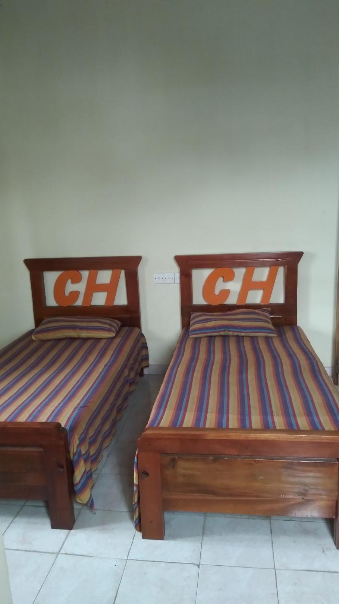 Ch Rooms - Transit Airport Negombo Buitenkant foto
