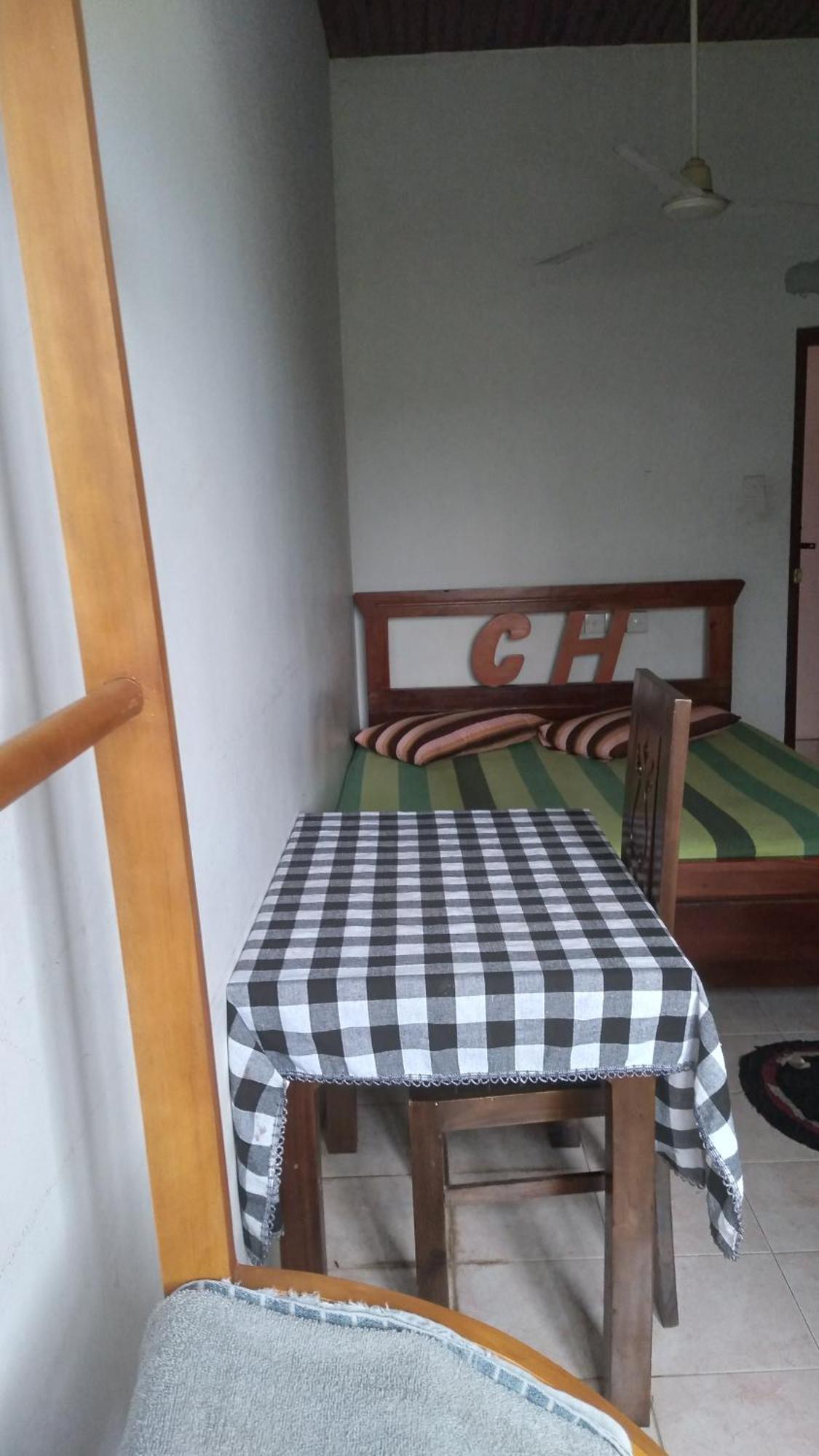 Ch Rooms - Transit Airport Negombo Buitenkant foto